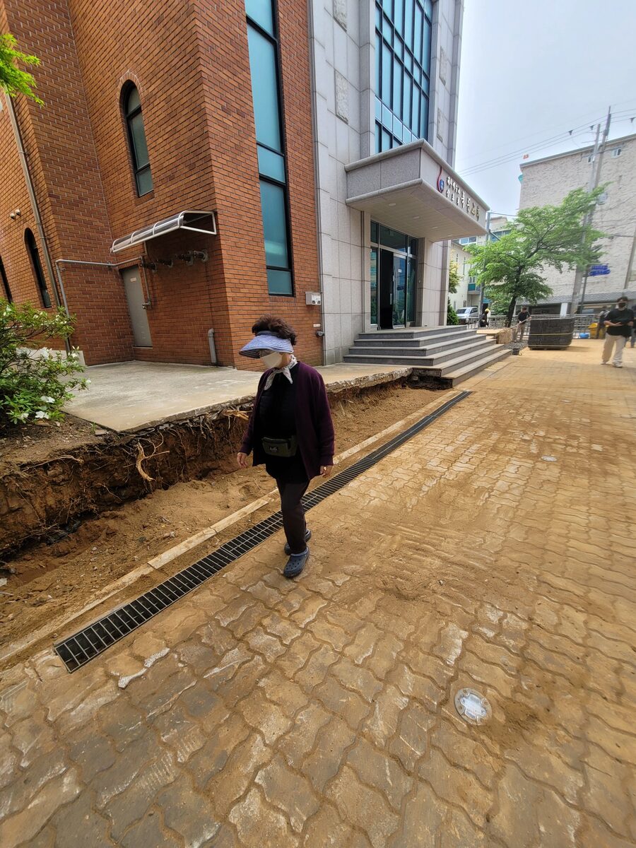 정원화단철거 마감 경계 상세