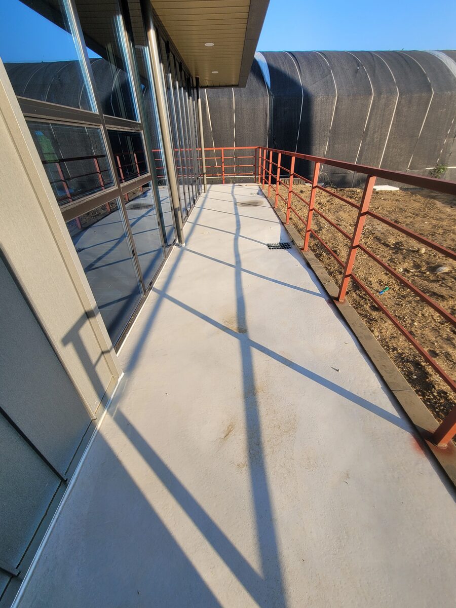 옥상콩자갈바닥시공 배수구 주변 마감 상세